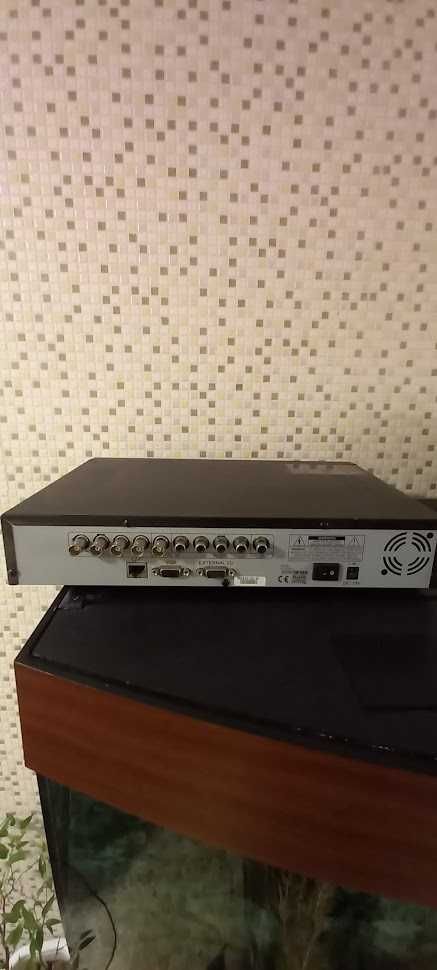 Продам Записывающие устройство  для видеонаблюдения DVR на 4 камеры