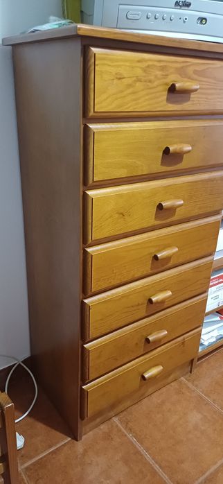 Camiseiro de madeira