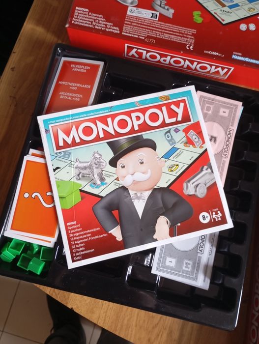Jogo Monopoly – Edição Clássica (Como Novo)