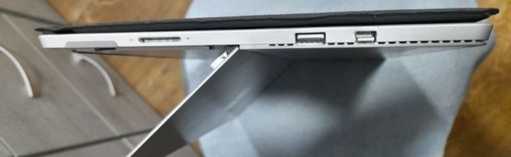 Ноутбук Microsoft Surface Pro-4  на I-5