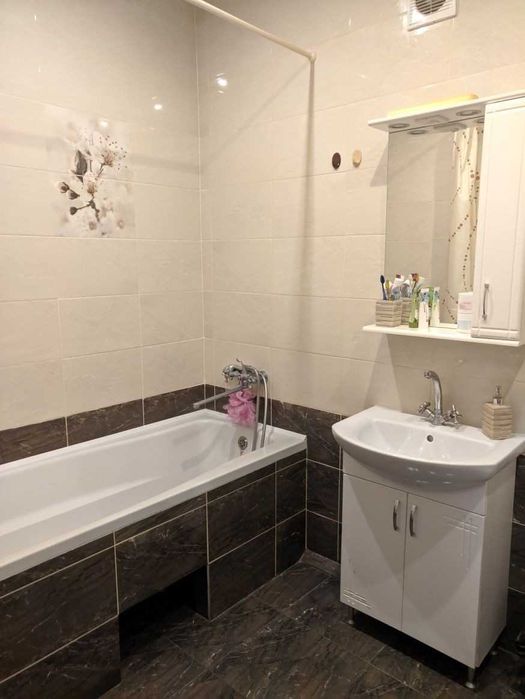 Я Продам однокімнатну квартиру в новобудові