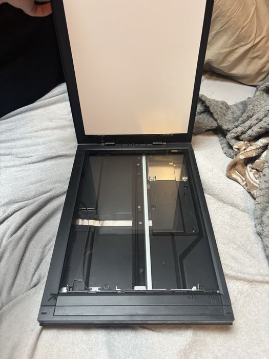 Canon lide 300 skaner