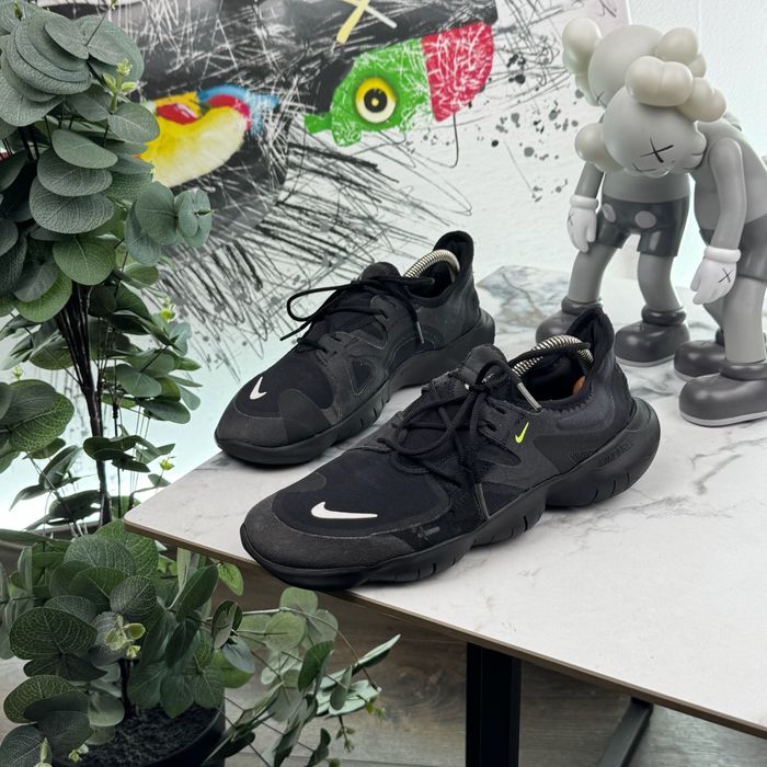 Кросівки Nike Free Rn 40 розмір Е6002