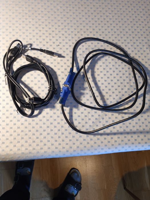 Kable do monitora i drukarki