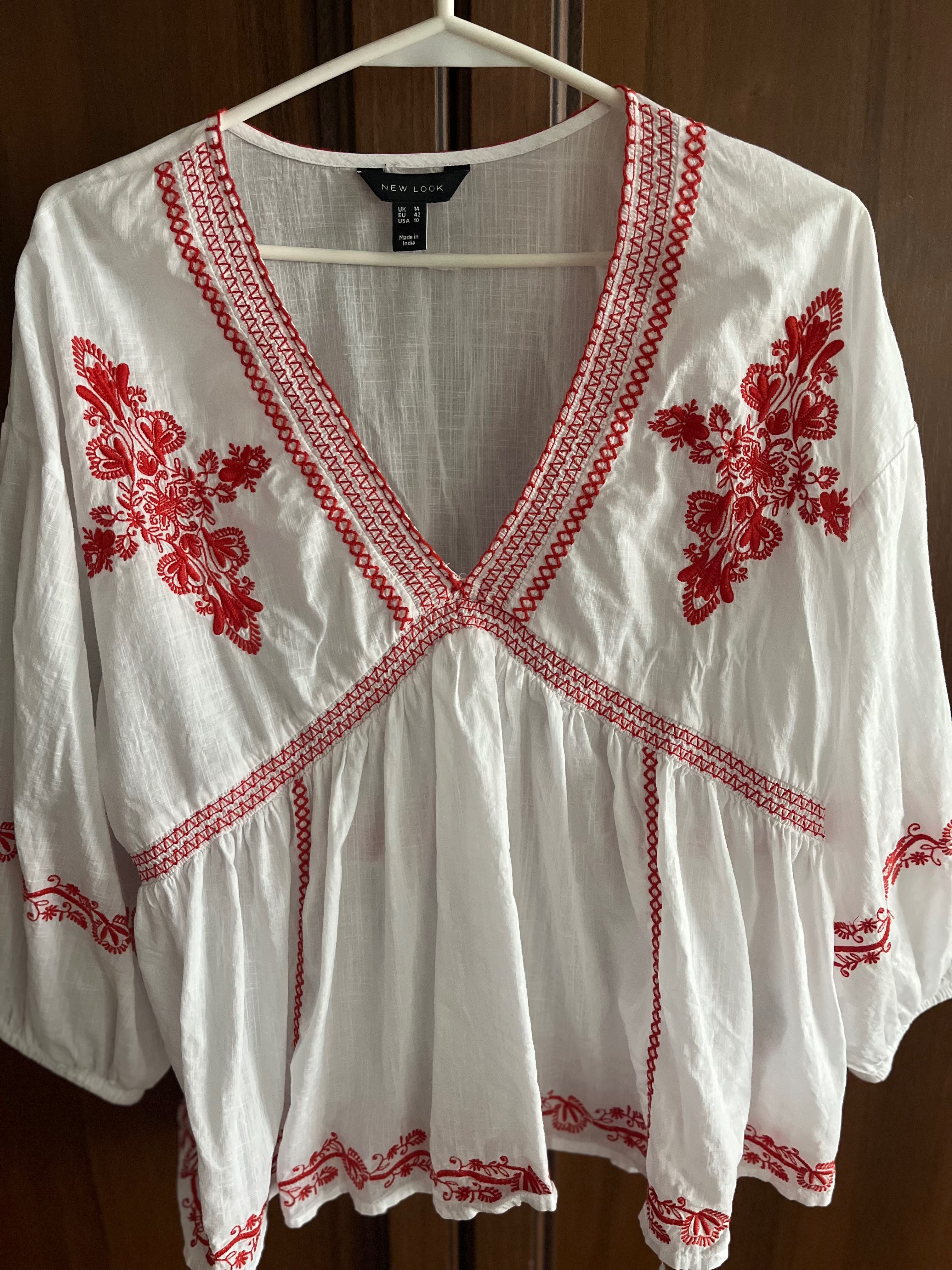 Якісна колоритна вишиванка (пишний рукав і декольте)