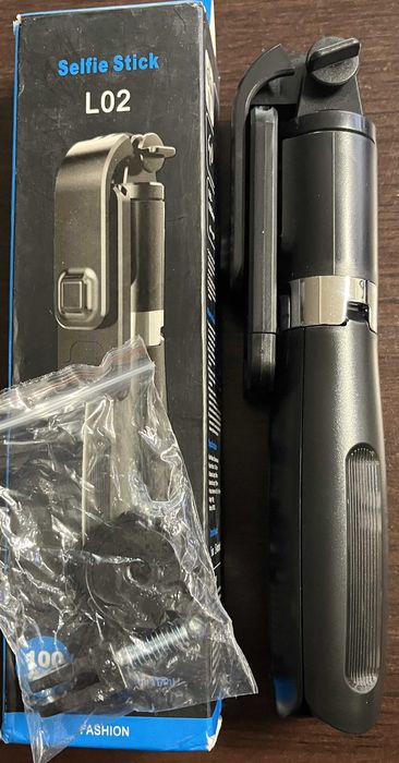 Kijek do selfie L02 ,selfie stick/monopod z funkcja statywu