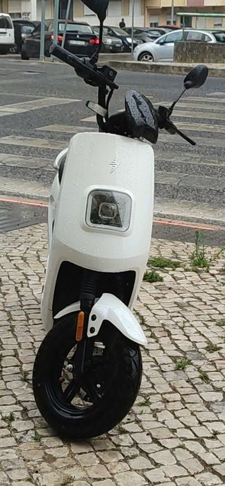 Scooter elétrica