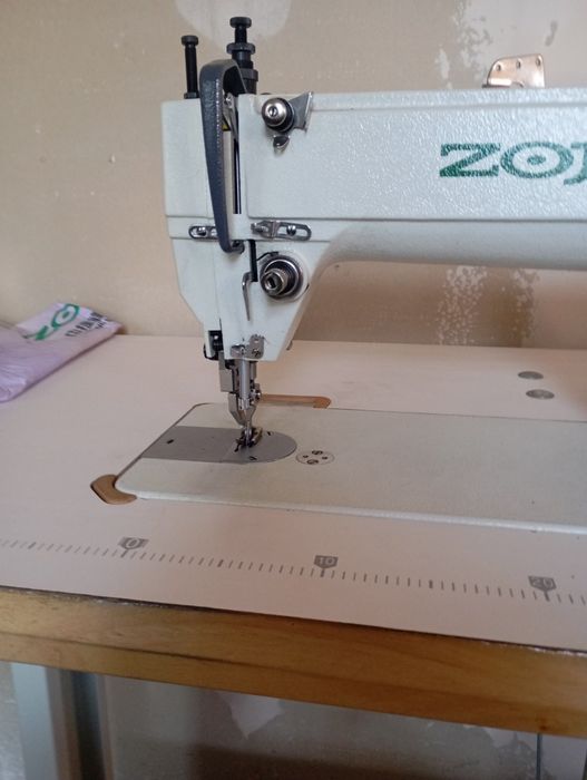 Швейная промышленная машина Zoje ZJ 0303 с двойным транспортом