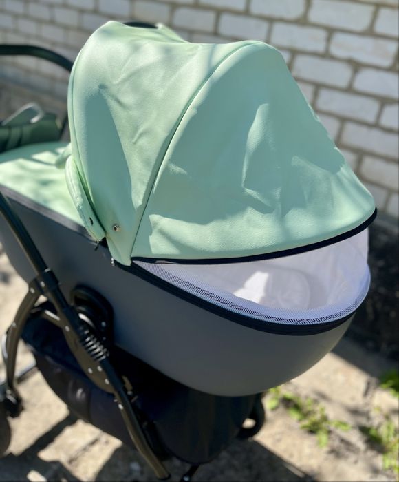 Продам коляску victoria classic 2в 1