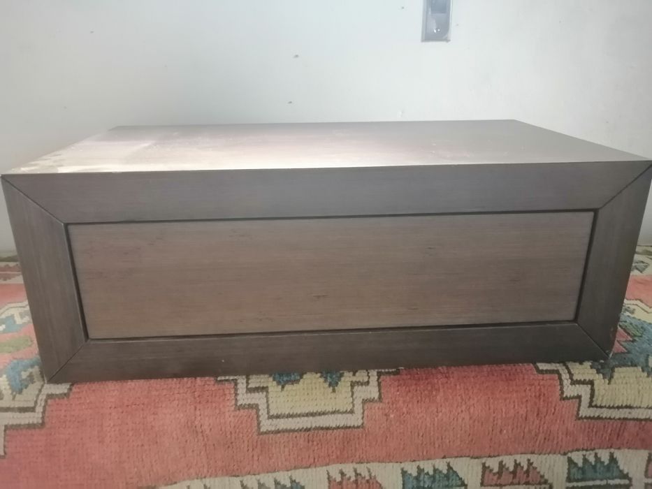2 móveis e de 1 gaveta e ouro de 3 gavetas