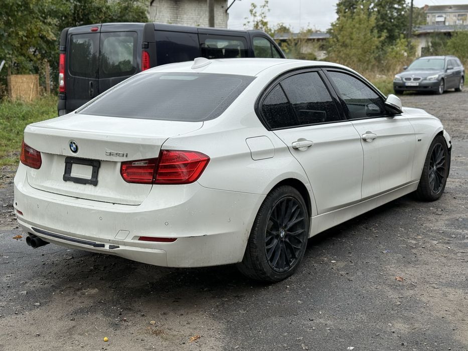 Розборка bmw f30 300 колір розборка бмв ф30 бмв ф31 задній привід