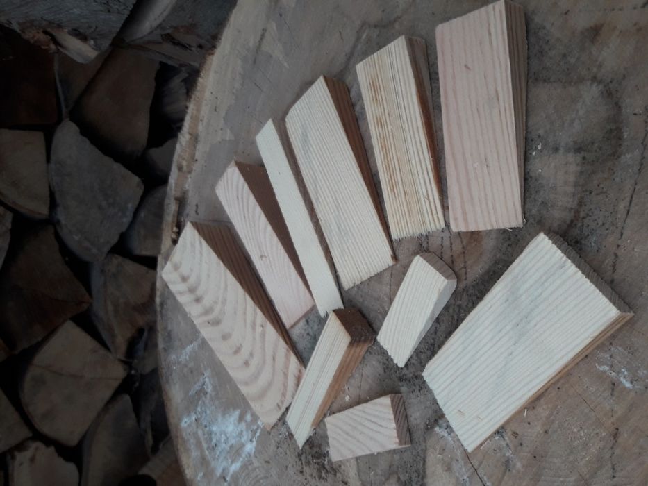 Drewniane kliny różne wymiary