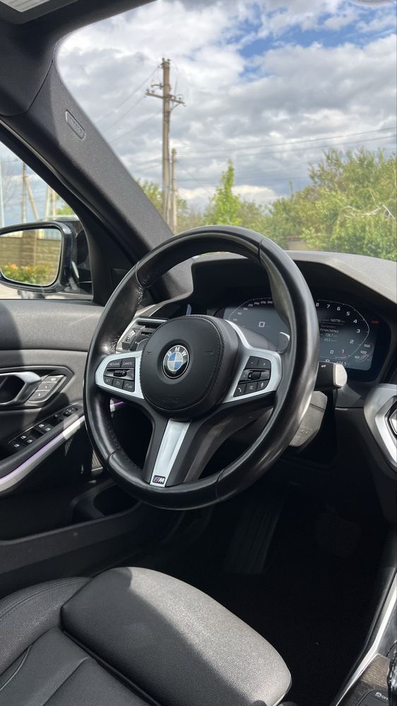 Продам BMW G20 330i