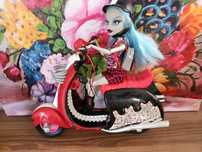 Ghoulia motor motocykl Monster High Mattel