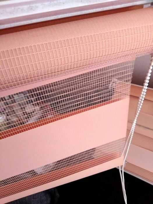 Rolety pokojowe. Dzień - noc.