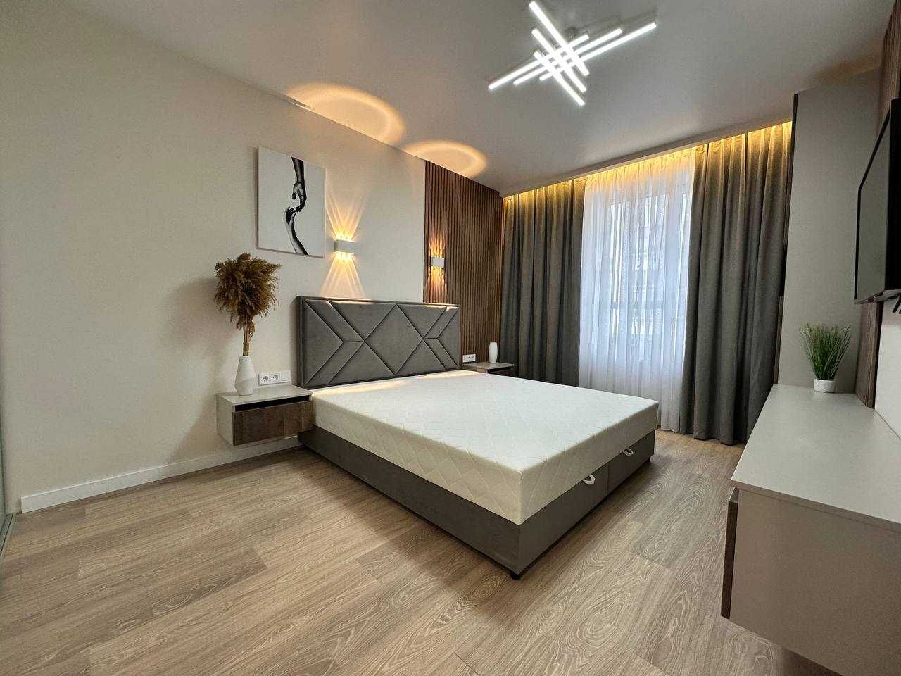 Продам ТОП квартира  51м2 Спальня + кухня-студия Днепровская Брама 2