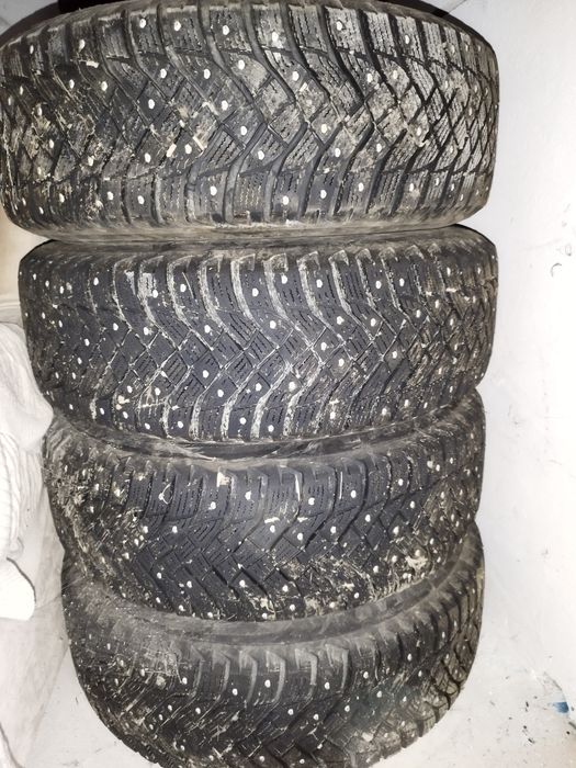 Диски з резиною 5×114,3. Стан нових