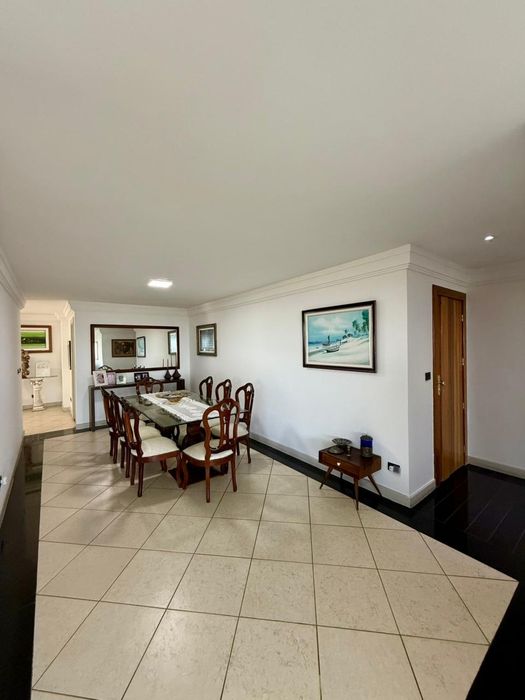 Cobertura duplex com piscina e garagem