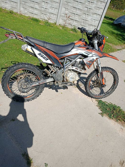 Cross Asix Defender 150