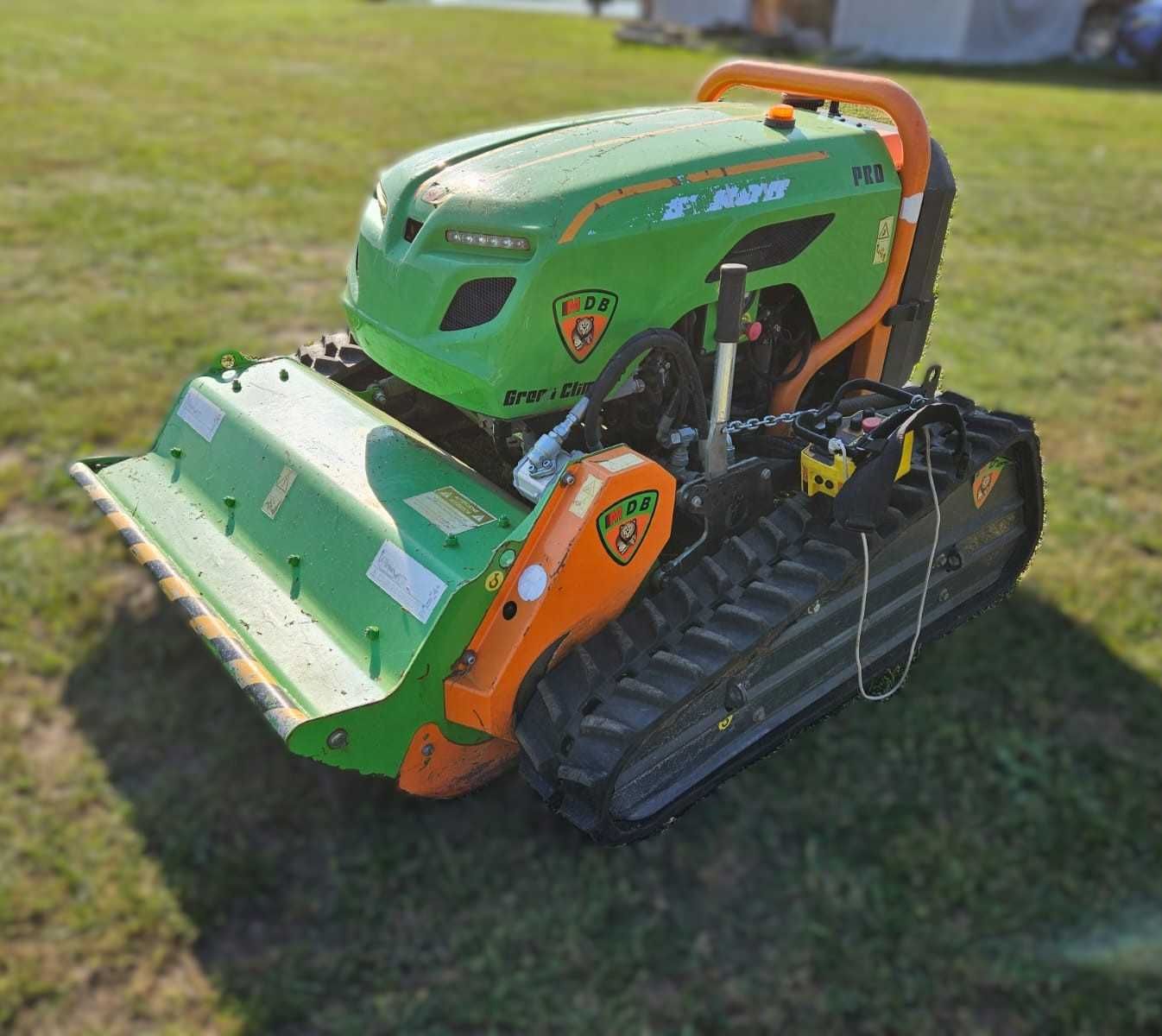 Robot MDB Green Climber F300PRO Mulczer ENERGREEN ECOTECH gąsiennicach