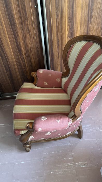 Zestaw fotel i sofa w stylu ludwikowskim-zestaw wypoczynkowy