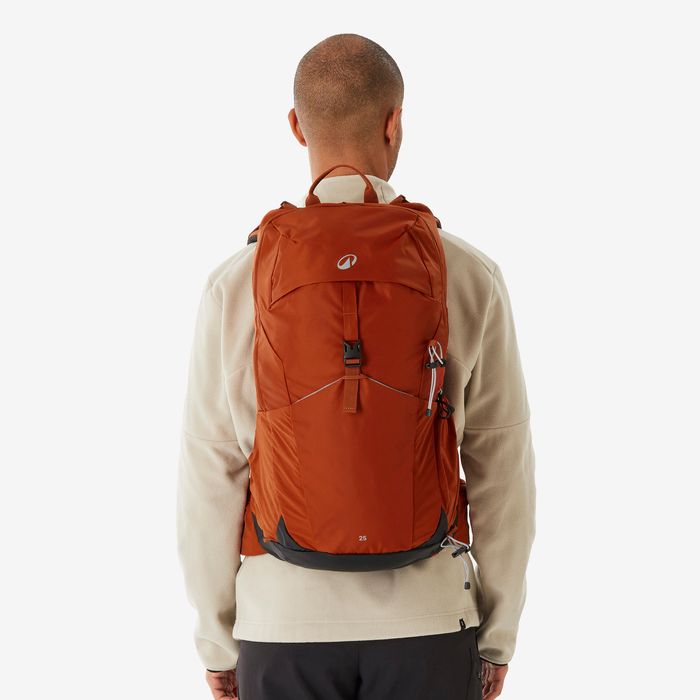 Mochila de caminhada ventilada 25L - MH500 Castanho