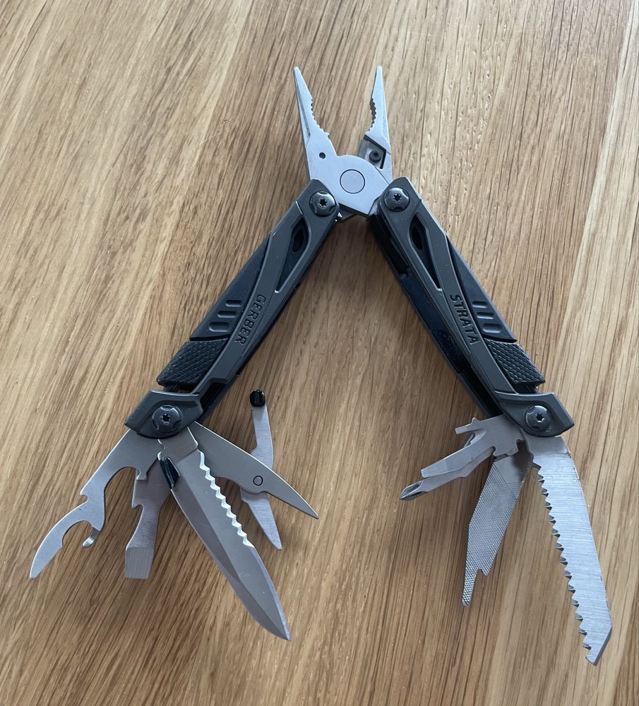 Gerber Strata z kaburą