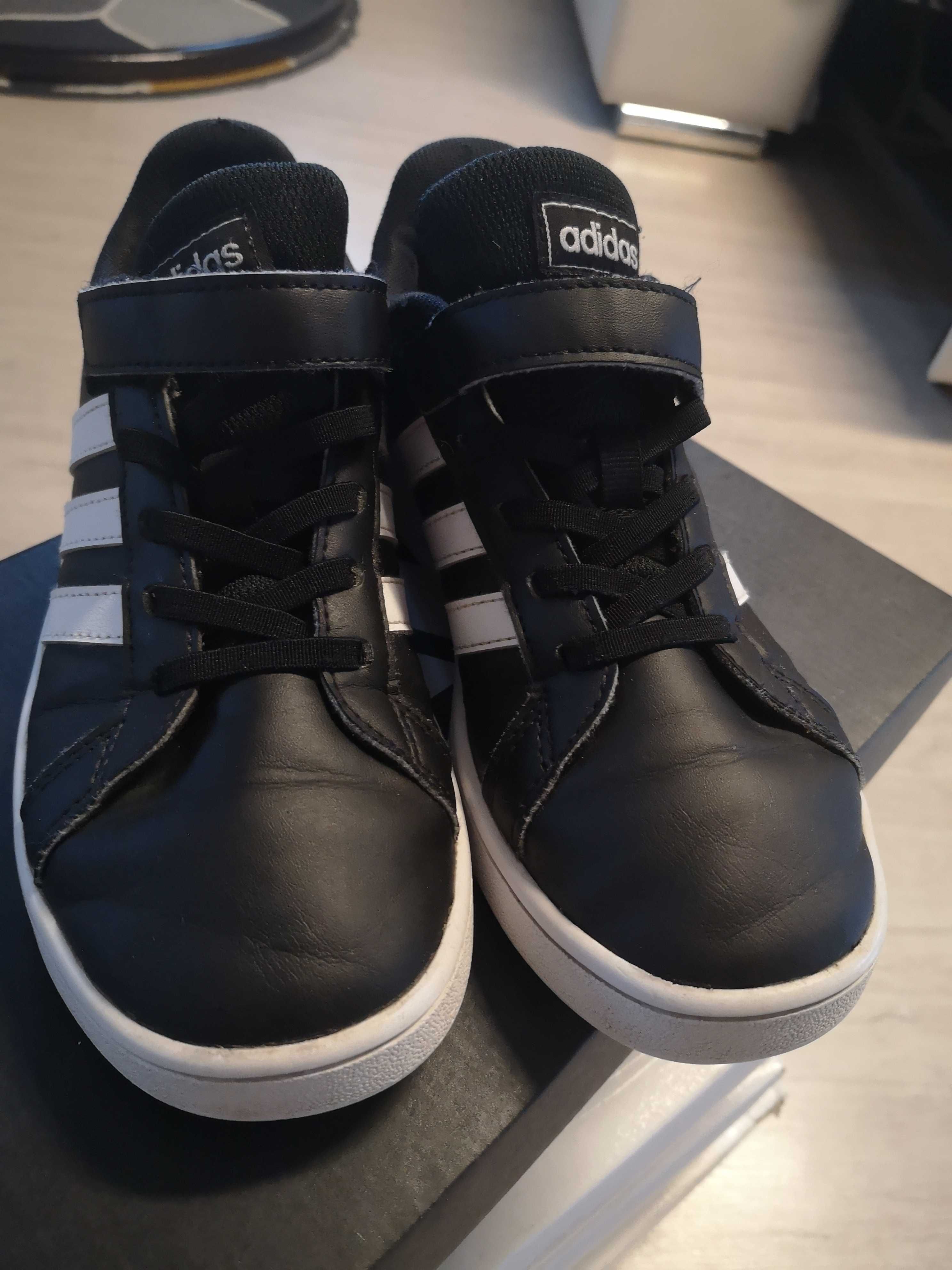 Buty adidas chłopięce