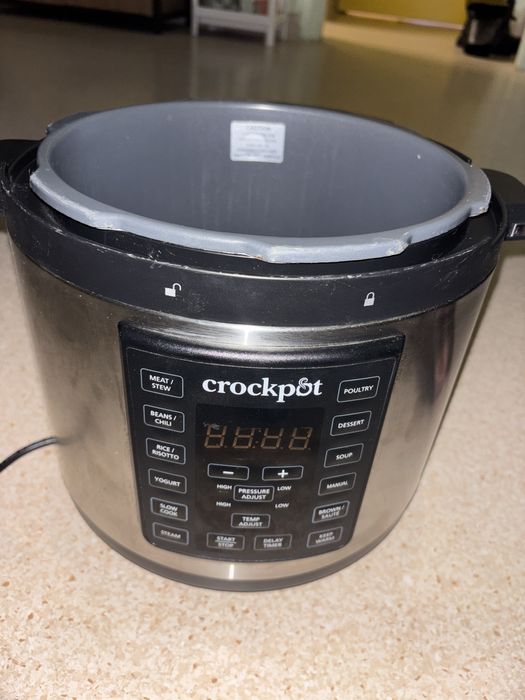 Express Multi-Cooker Crockpot.