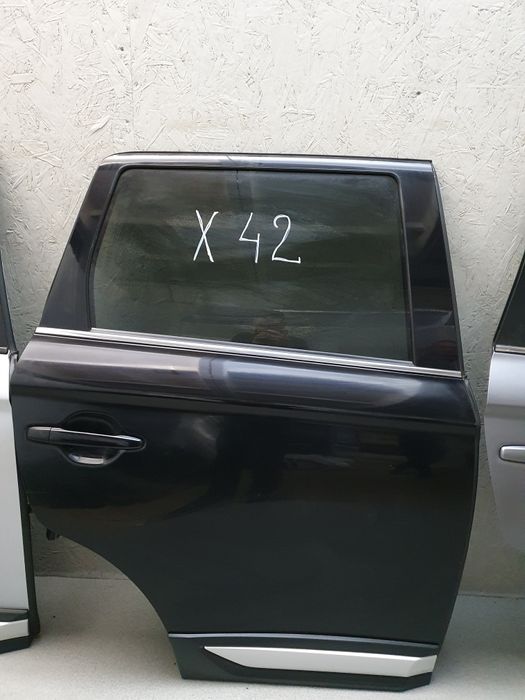Двері праві задні Mitsubishi Outlander 3 2015-2021 Розборка