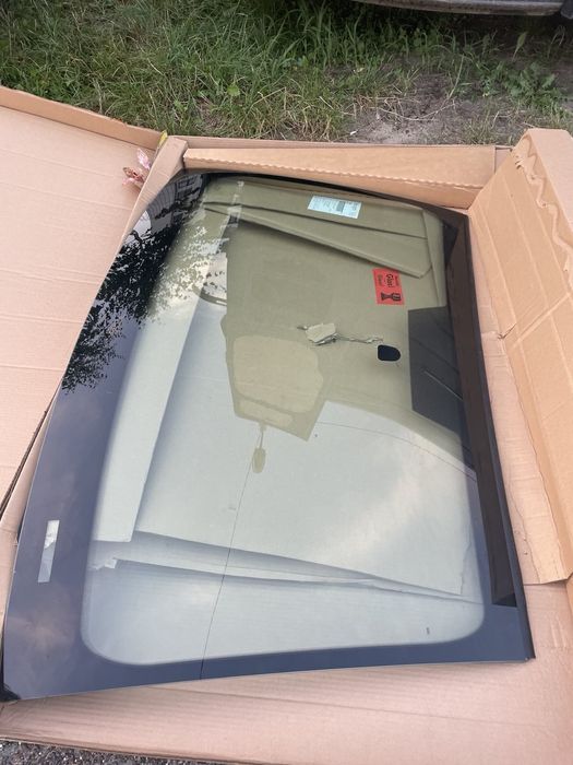 Вітрове скло (лобове) Suzuki grand vitara