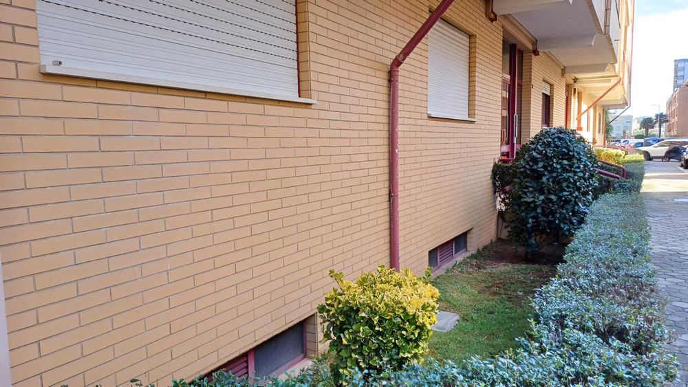 Apartamento T1 usado• Rés do Chão Elevado • 65 m² • Vila Nova de Gaia