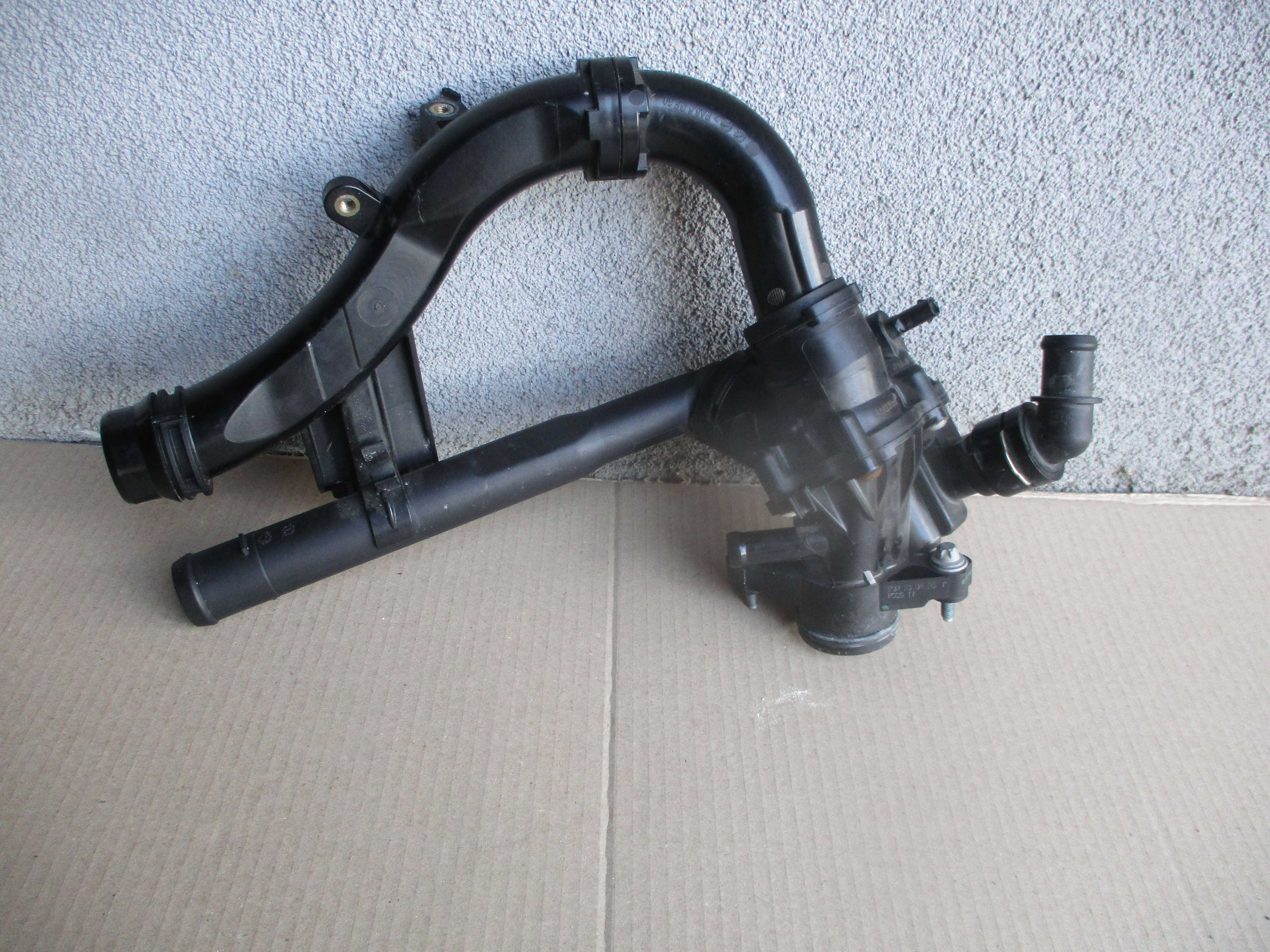 Termostat Mercedes C W205 1.6  14-21