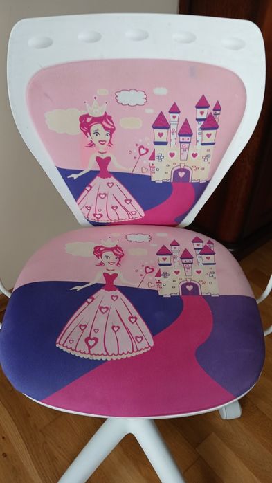 Krzesło obrotowe dziewczęce
