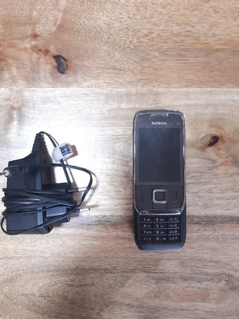 Telefon Samsung e66