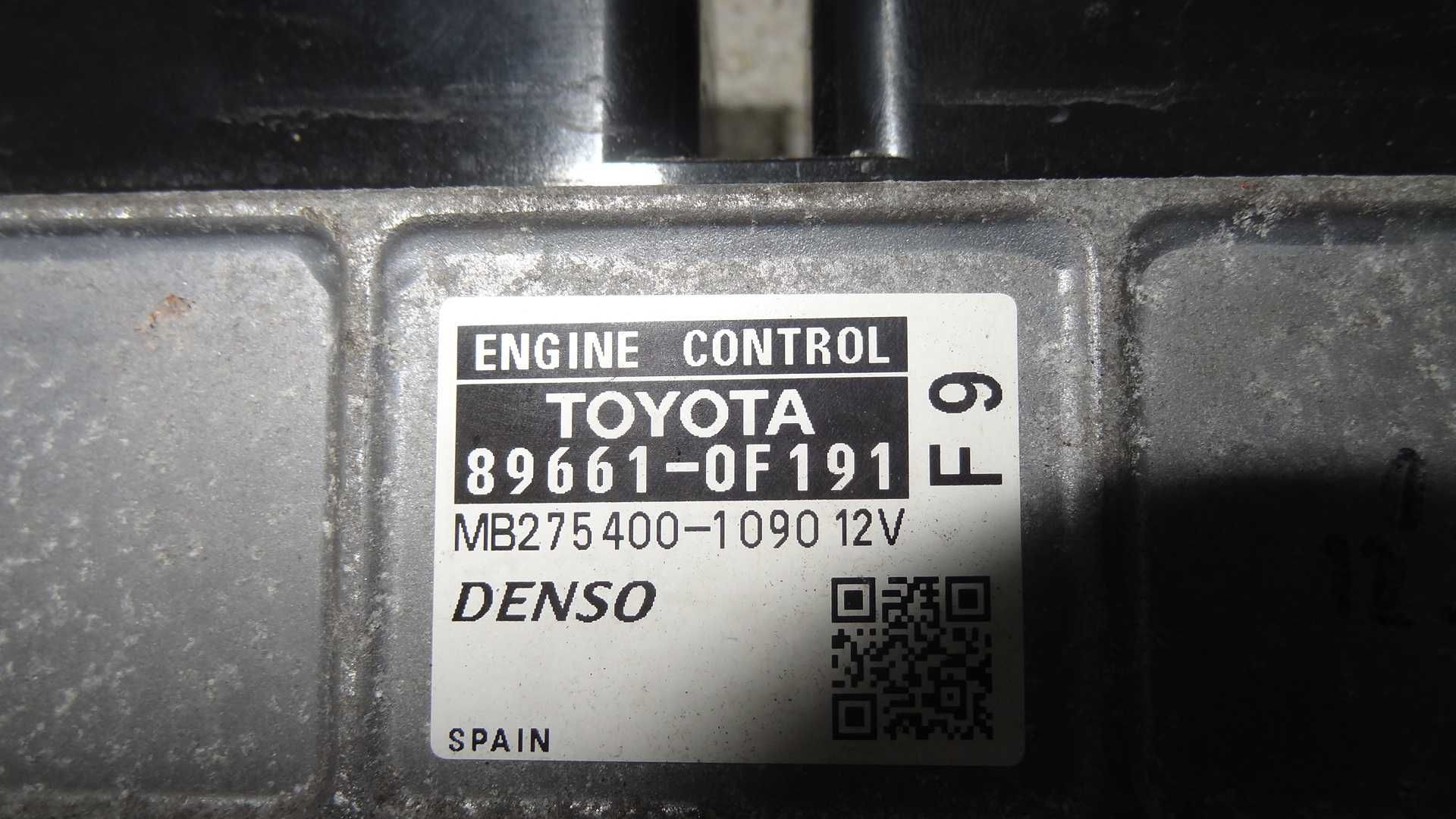 Toyota verso 09- 18  1.8  smart key  komputer kluczyk  zestaw startowy