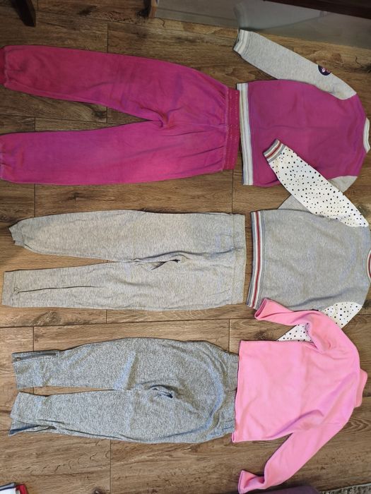 Zestaw dla dziewczynki bluzy dresy 128/134