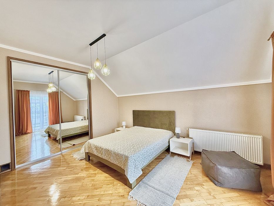 Шикарний котедж з каміном 3/х кім в Кутківцях