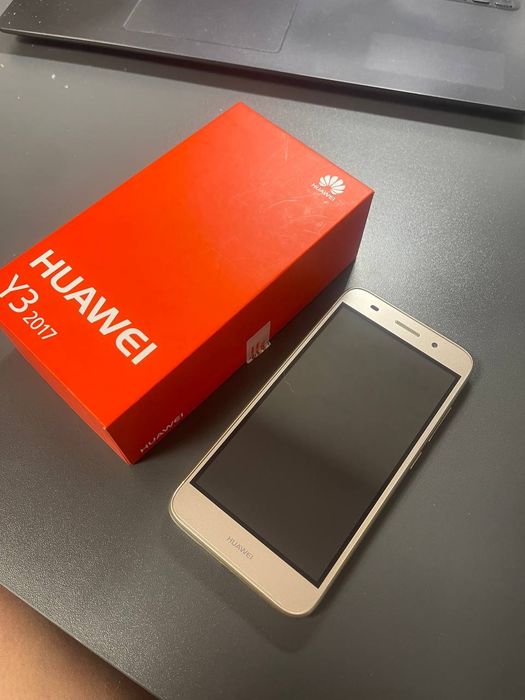 Б/у телефон HUAWEI Y3 2017