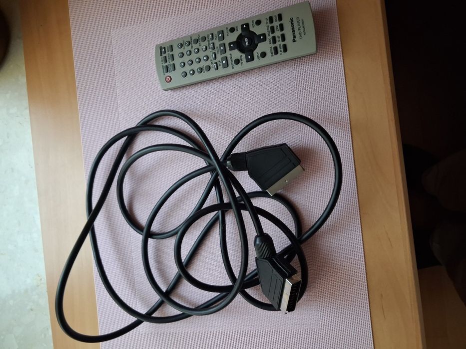 Odtwarzacz Panasonic DVD - S 27