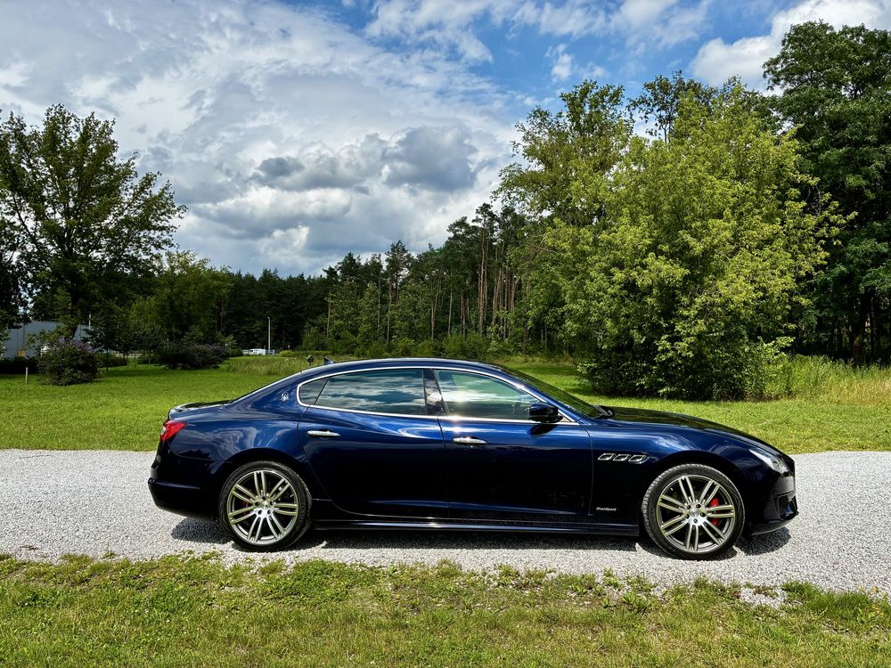 Wynajem maserati quattroporte diesel 3.0
