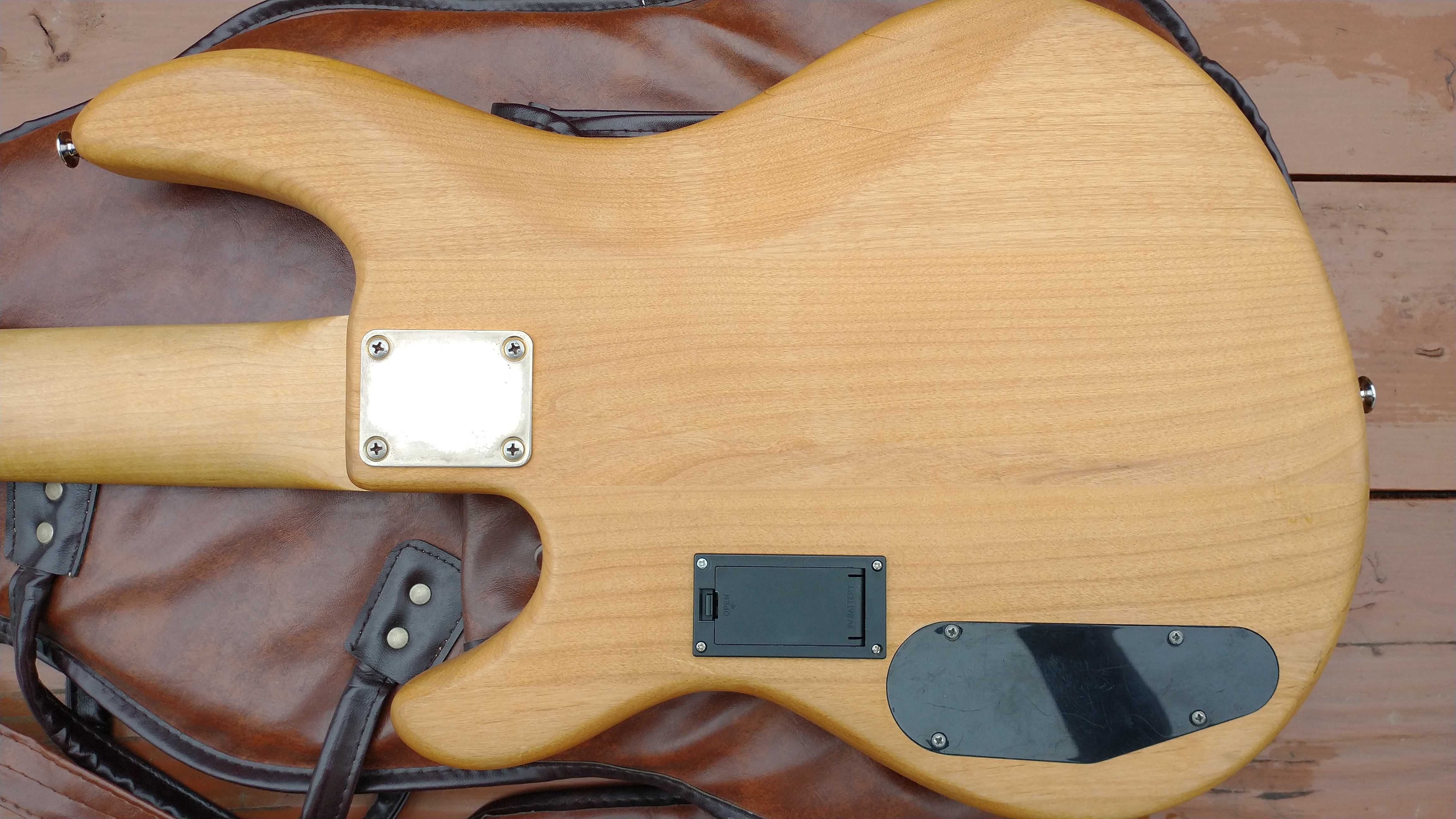 Gitara basowa Yamaha BBG5 Seymour Duncan