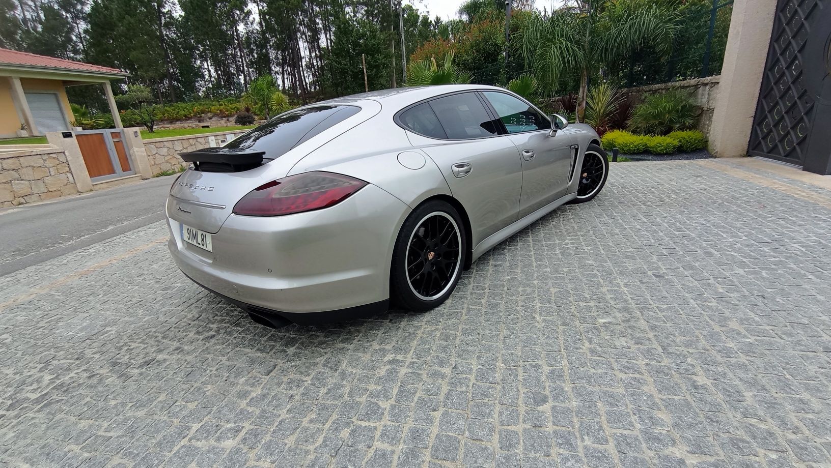 Porsche Panamera Nacional