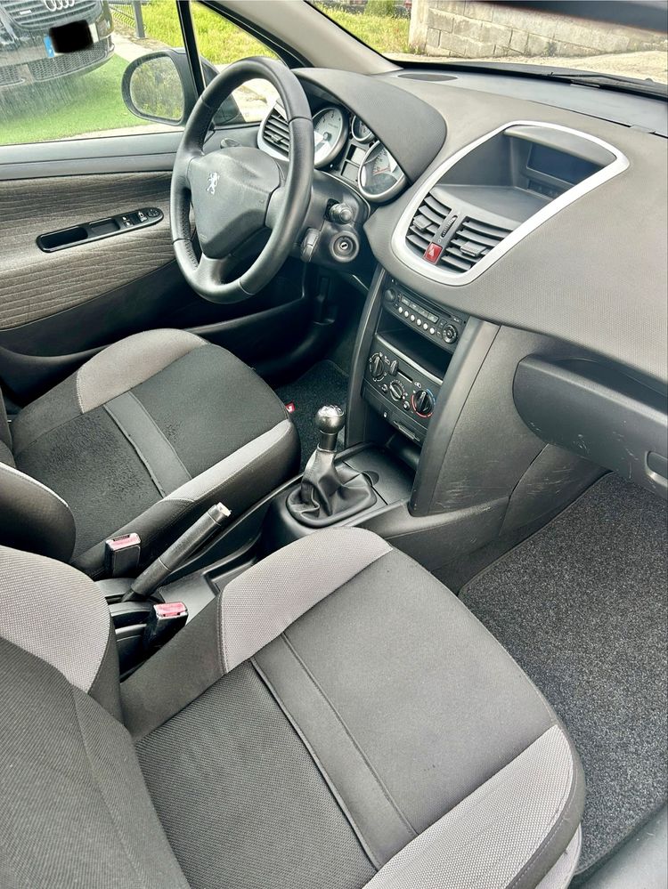 Peugeot 207 1.4i Open