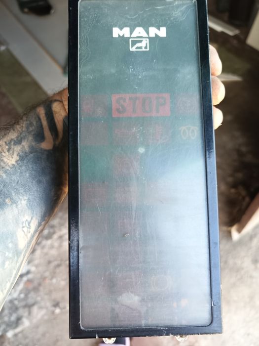 Панель приборіа 8125210-6073 MAN F2000 L2000