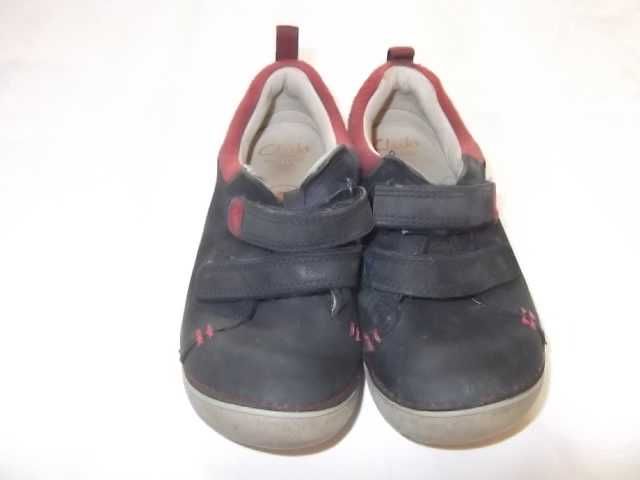 Sapatos para meninos Clarks First Shoes Tamanho 24 EU, 7 UK, 14,2cm
