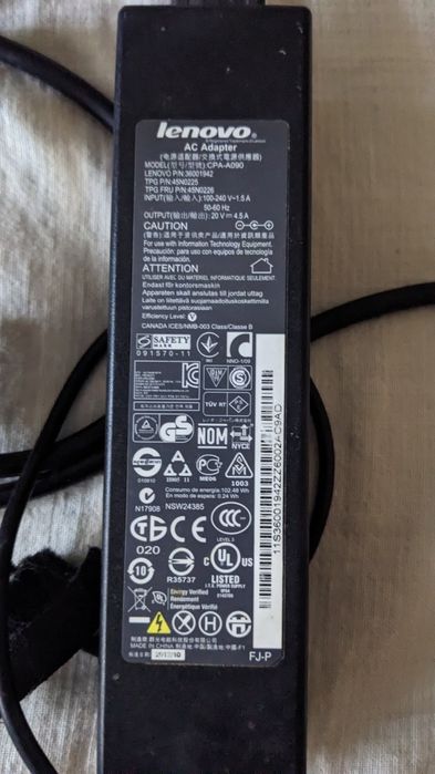 Блок питание  ноутбука Lenovo