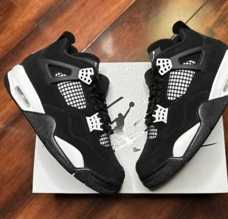 Buty damskie Trampk Nike_Jordan_ Air_Jordan_4_Retro_White_Thunder"R.44