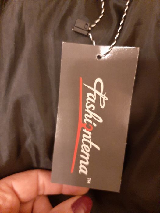 Нова,зимова куртка