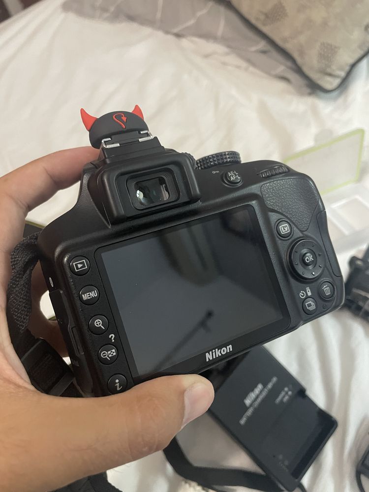 Nikon D3400 + 3 Objetivas + acessorios.